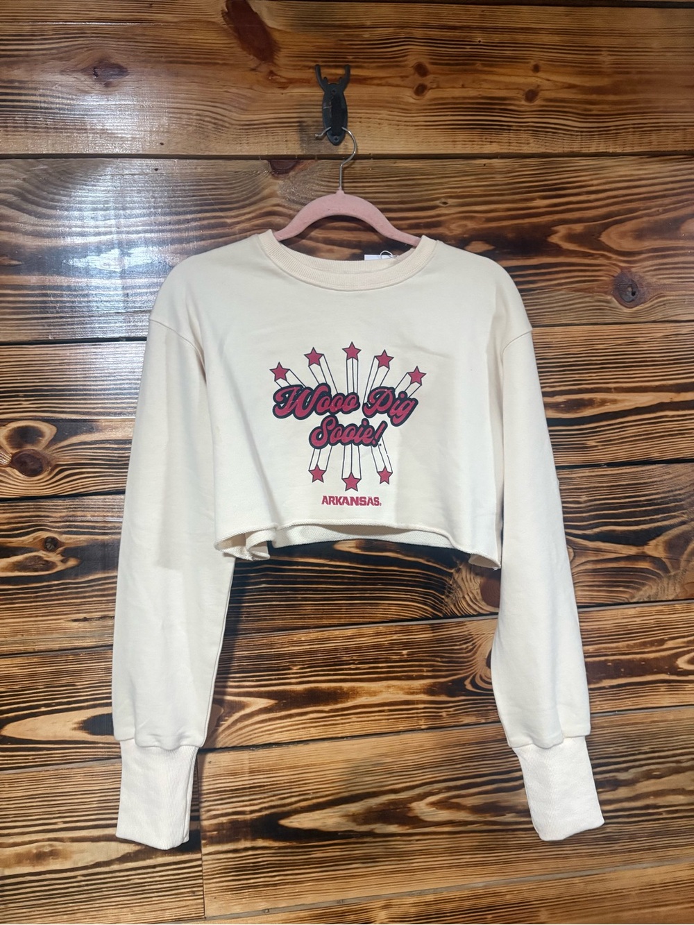 Arkansas 'Woo Pig Sooie' Cream Crop Sweatshirt